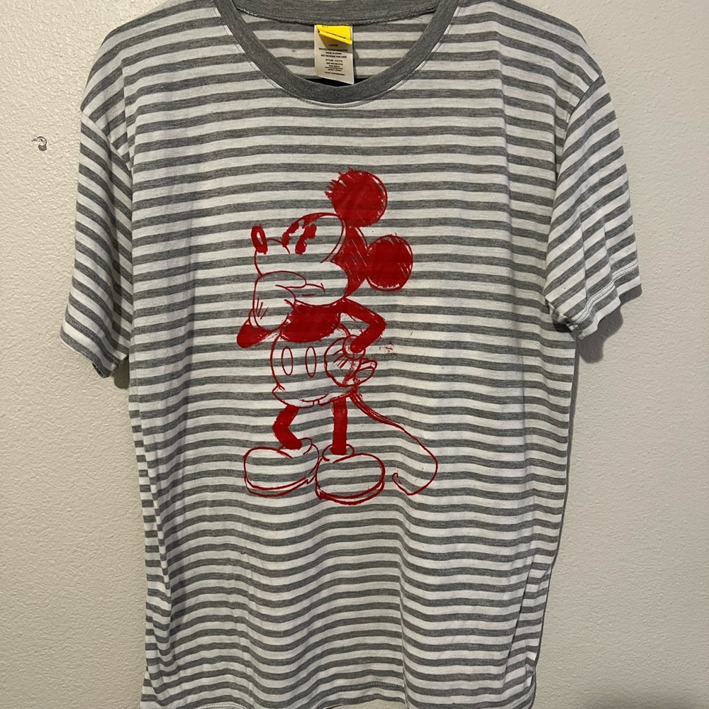 Disney Mickey Mouse Women’s striped t-shirt Size L gray white